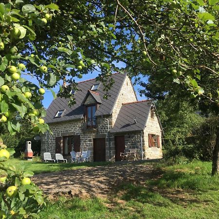 The Gingerbread House Cottage Beauficel Zewnętrze zdjęcie